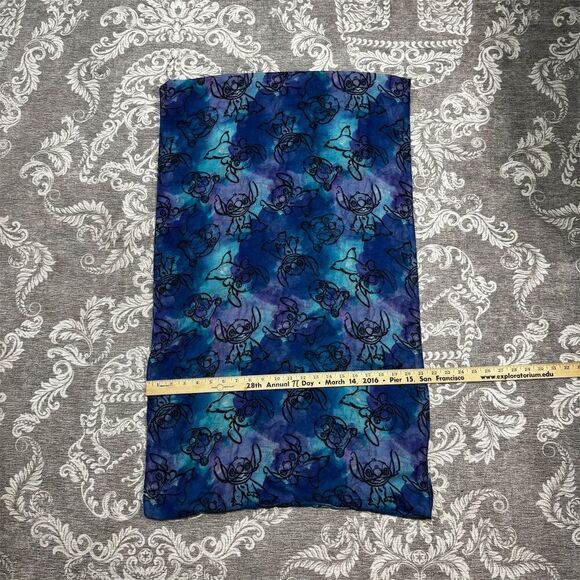 Loungefly Disney Lilo & Stitch Infinity Scarf Unisex Blue - Picture 6 of 6